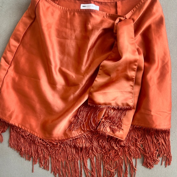 ASOS MINI SKIRT - Picture 2 of 2